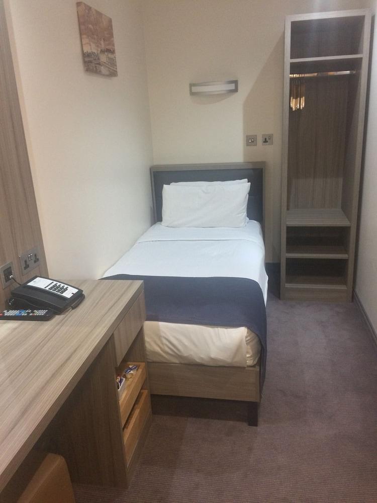 Eden Plaza Kensington Hotel London Bagian luar foto